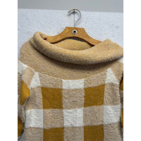 Kut from the Kloth Haruka Sweater Size S SOFT Yellow Classy Capsule Wardrobe - Picture 4 of 10